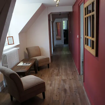 De La Porte Bellon Otel 3*