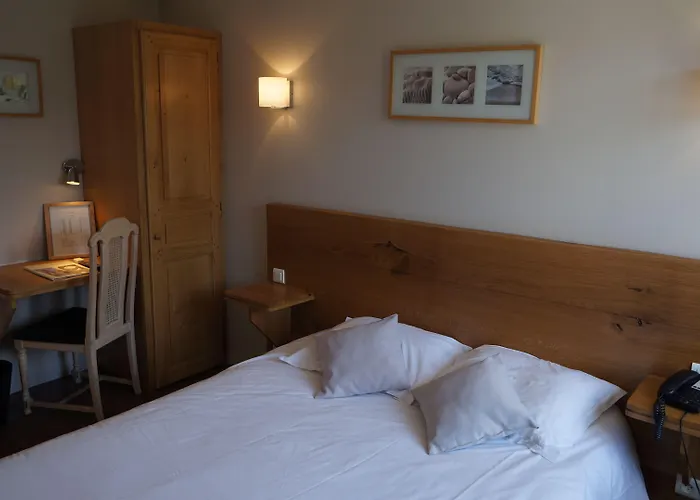 Hotel De La Porte Bellon Senlis (Oise)